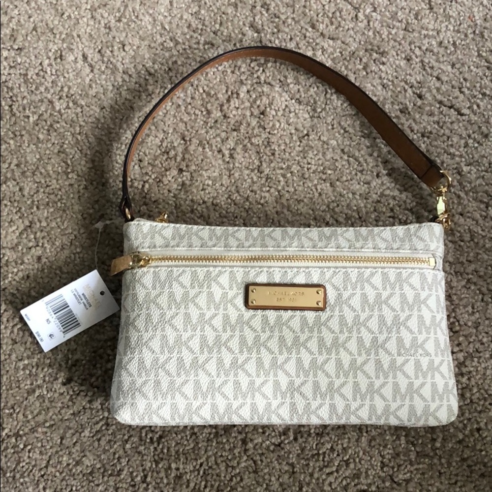 Michael Kors Jet Set Travel Logo Wristlet vanilla